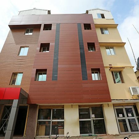 布巴内什瓦尔 Oyo 13528 Kumud Plaza酒店 外观 照片